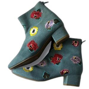 Betsey Johnson Embroidered Teal Ankle Boots – Size 8